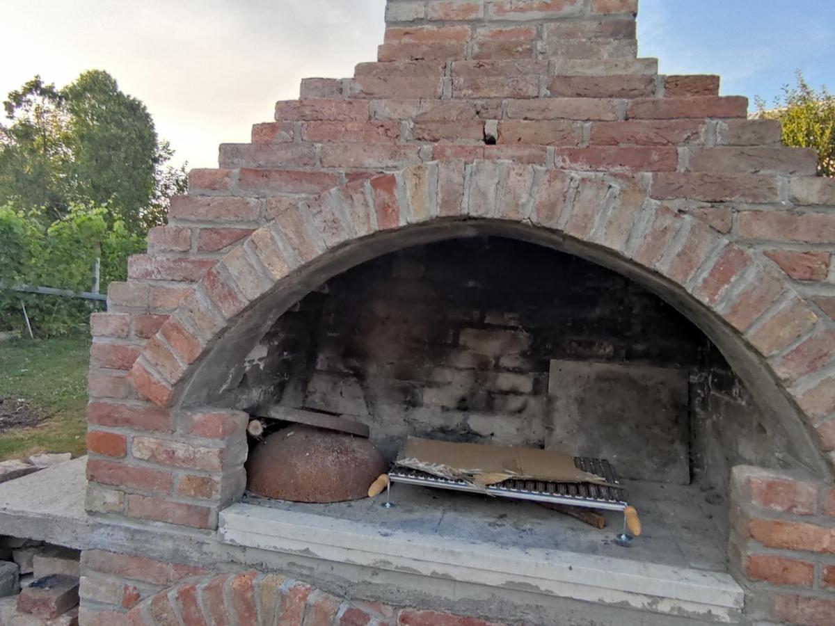 Kuca Za Odmor Kod Mare Vila Vukovar Exterior foto